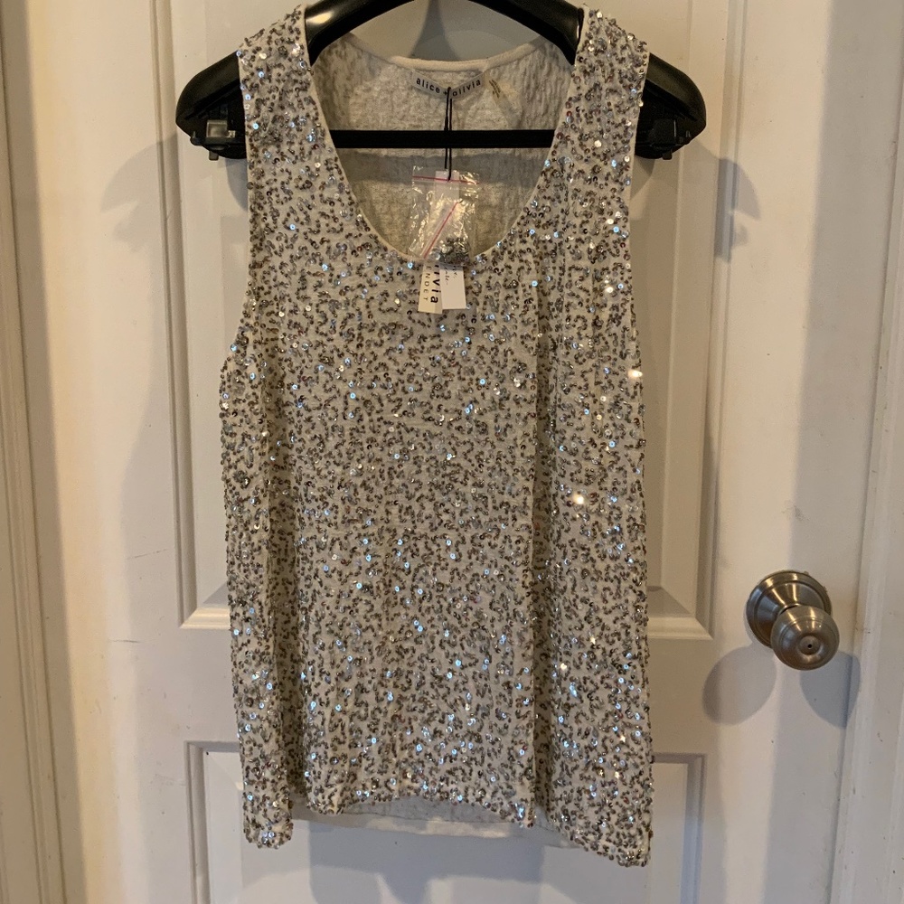 BRAND NEW W/TAGS-SPARKLY SILVER ALICE+OLIVIA TOP